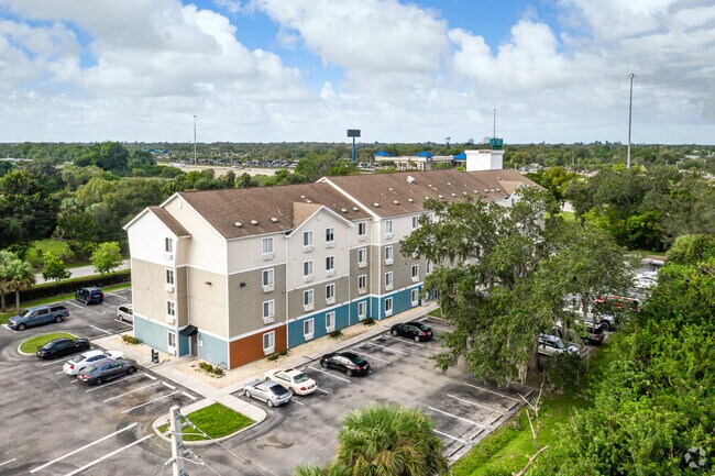 Extended Stay America Select Fort Myers photo'