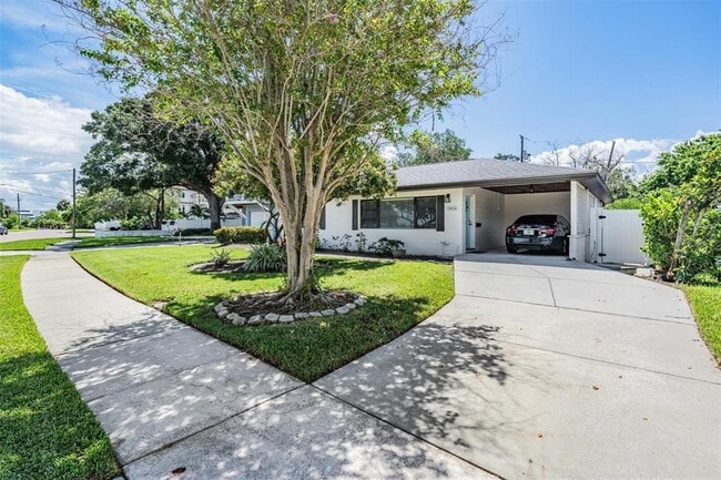 Building Photo - 1816 Bayou Grande Blvd NE