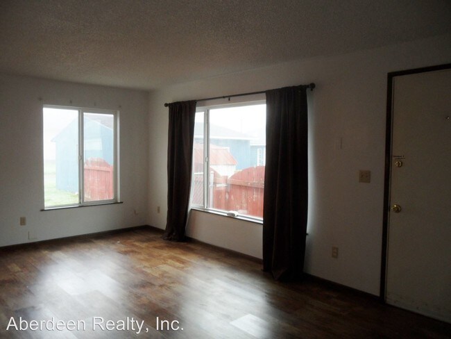 Foto del edificio - 612-614 Lindstrom St