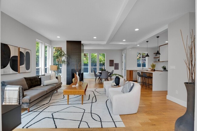 Foto del edificio - Urban Modern 5 Bedrooms, 3 1/2 Bathrooms, ...