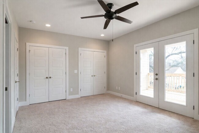 Foto del edificio - Sylvan Park Gem with Flexible 4th Bedroom, Outdoor Living & Prime Location Near Vanderbilt