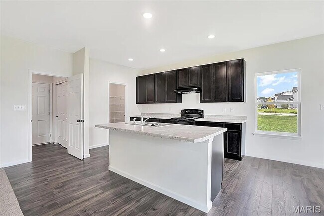 Foto del edificio - 810 Colony Rdg Ct