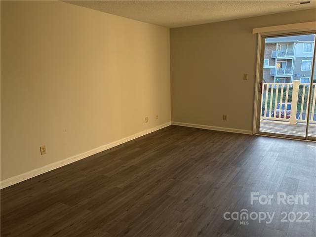 Building Photo - 9531 University Terrace Dr