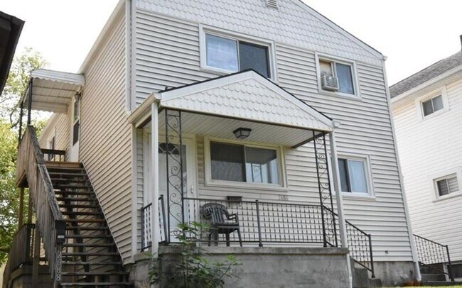 Building Photo - 2686-2688 Hibbert Avenue