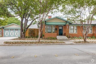 Building Photo - 1011 W Allen Ave