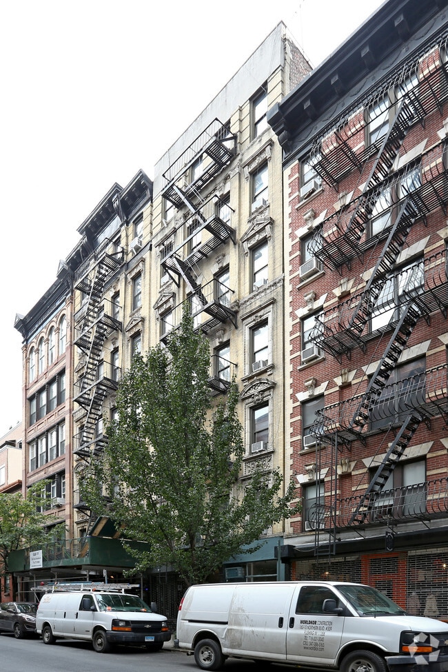 Building Photo - 144 Sullivan St