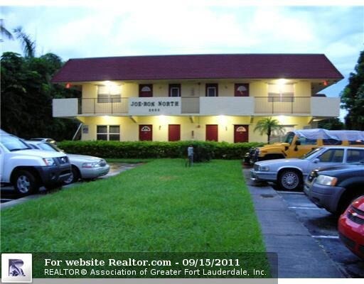 Building Photo - 2633 Pierce St