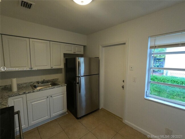 Foto del edificio - 412 SW 10th St
