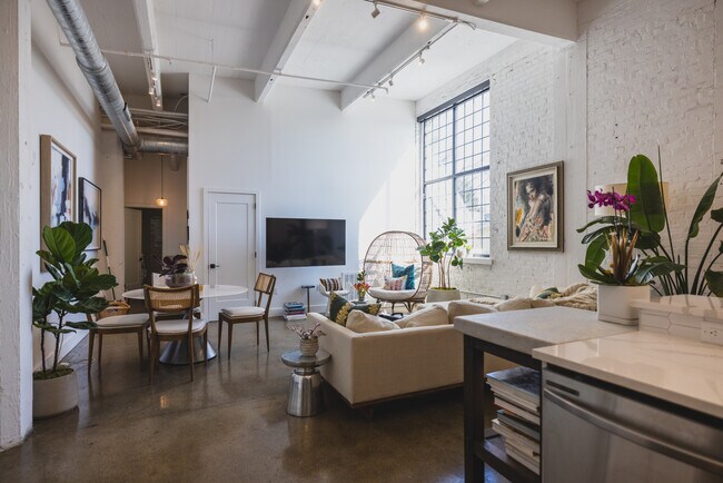 Foto del edificio - Plymouth Lofts