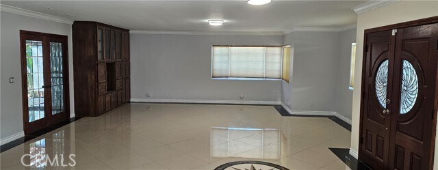 Foto del edificio - 402 E Cypress Ave