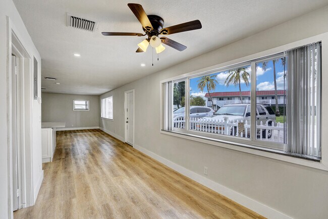 Foto del edificio - 434 SW 9th St