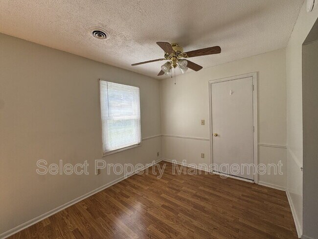 Foto del edificio - 4926 Vermont Ln