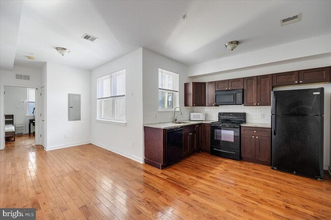 Foto del edificio - 1322 N 15th St