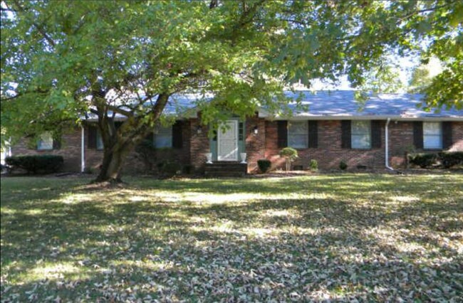 Building Photo - Nice duplex in quiet Franklin neighborhood...