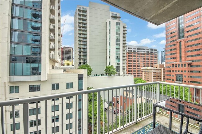 Building Photo - 44 Peachtree Pl NW