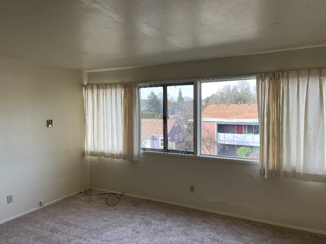 Foto del edificio - 1010-1062-1062 NW Fillmore Ave