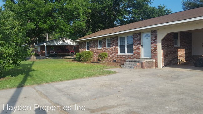 Foto del edificio - 3 br, 2 bath House - 114 Elder Avenue