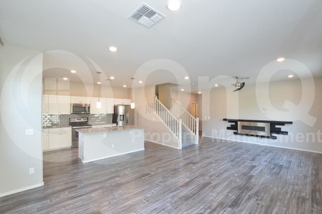 Foto del edificio - 214 E Bluejay Dr