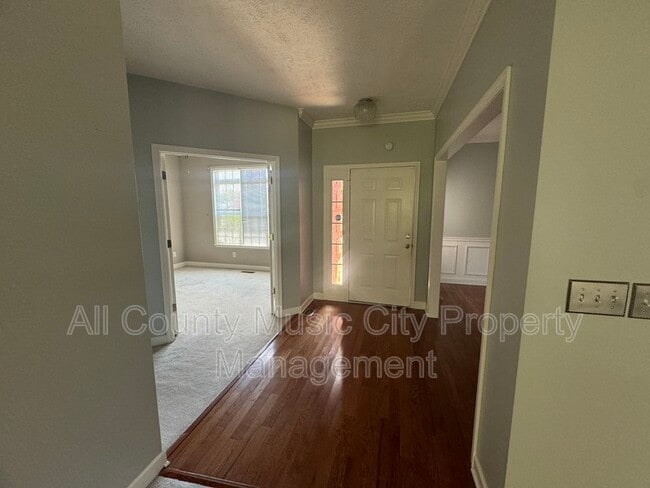 Building Photo - 815 Balleycastle Dr