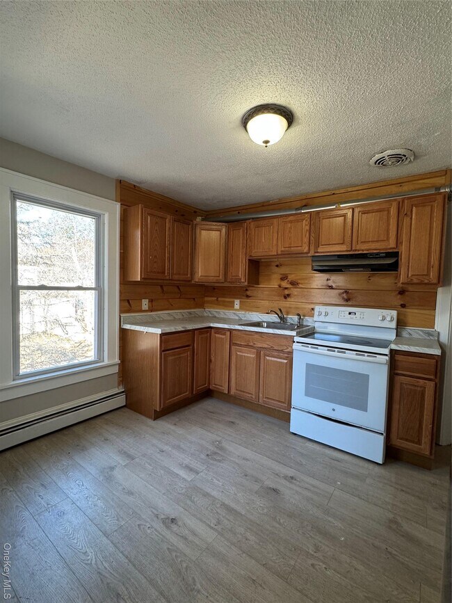 Foto del edificio - 440 N Main St