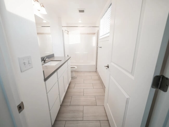 Building Photo - Palladium