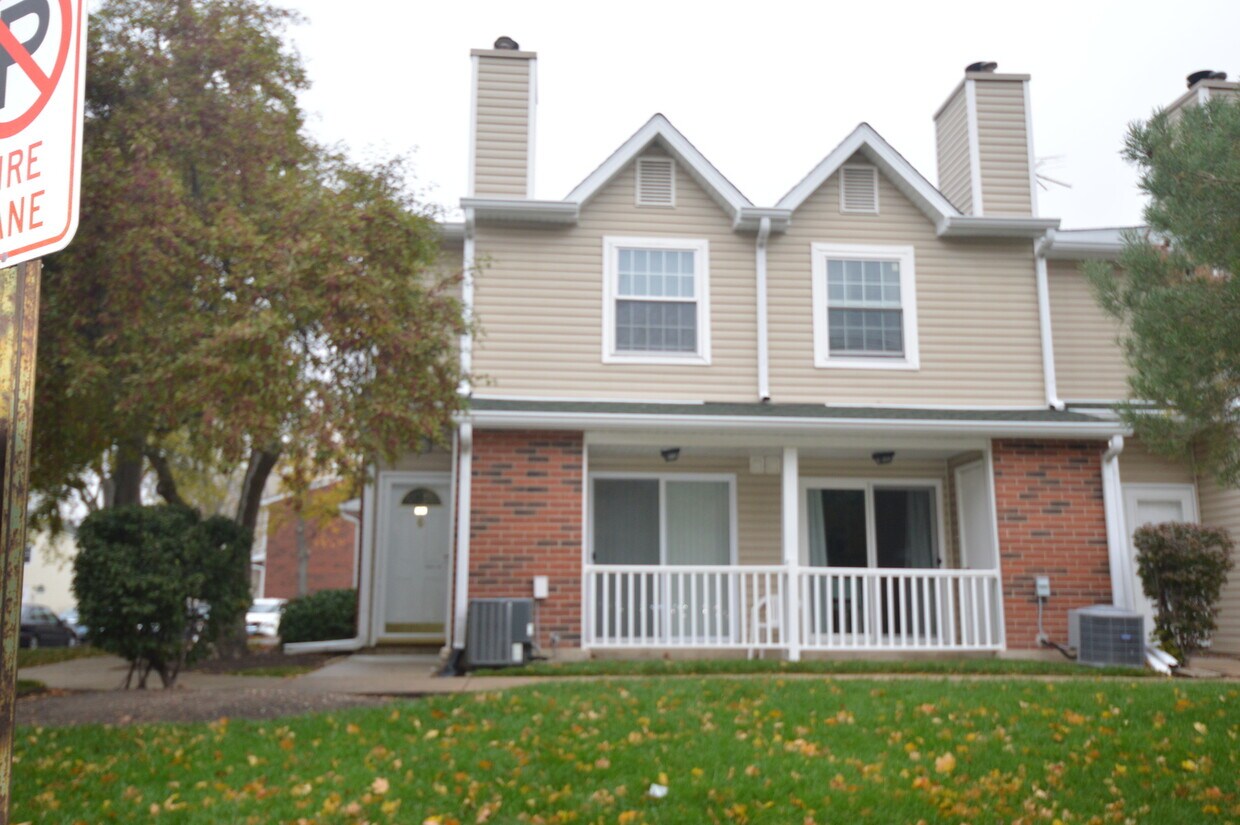 1271 Wyndham Ct Unit 108, Palatine, IL 60074 Condo for Rent in