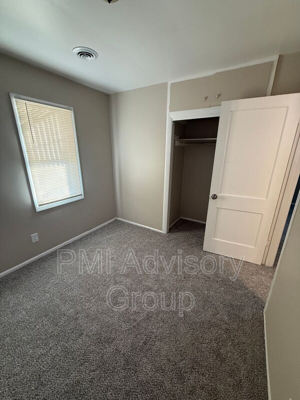 Foto del edificio - 2220 SW Morningside Rd