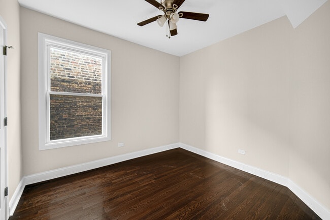 Building Photo - 7011 S Prairie Ave