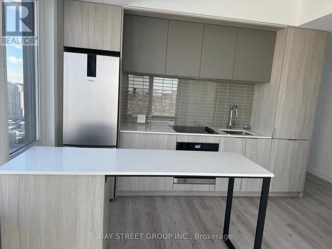 Building Photo - 395 Square One Dr