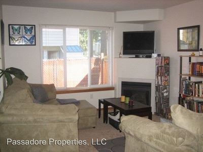 Building Photo - 854 SE 193rd Ave