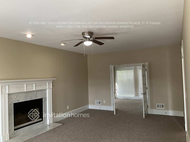 Building Photo - 1459 Dunsford Cir NW