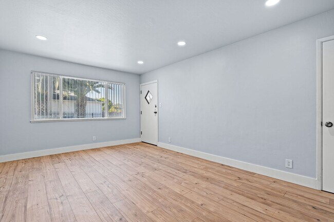 Foto del edificio - 10324 Walnut St