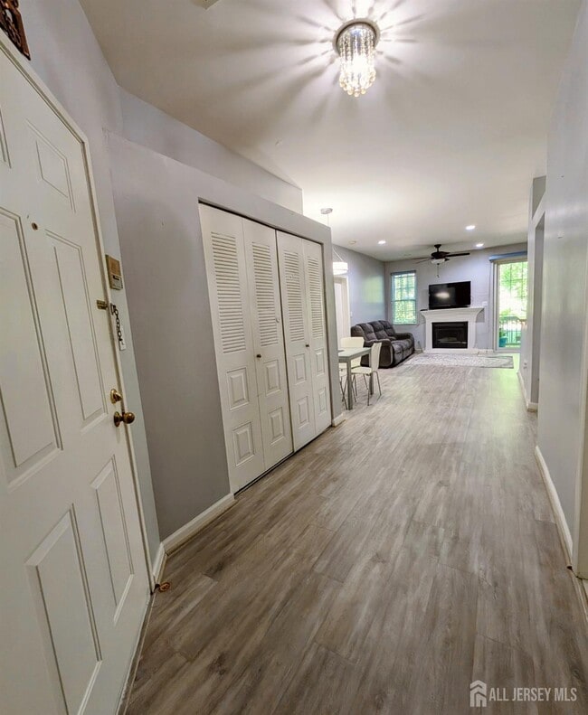 Building Photo - 6071 Cedar Ct