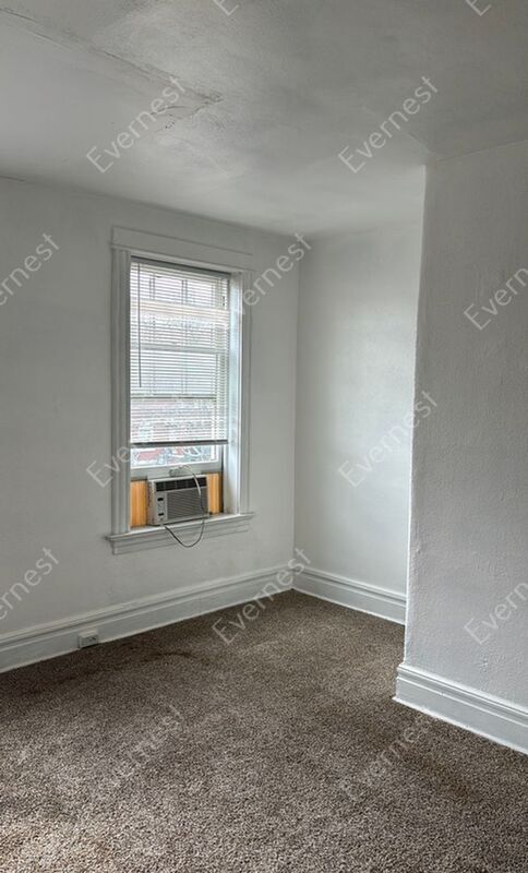 Building Photo - 549 Bates St 2nd Floor