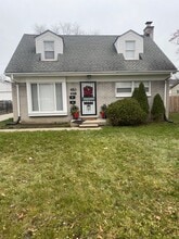 Building Photo - 448 Alter Rd