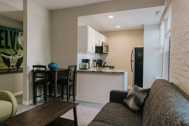 Foto del edificio - 615 N East St