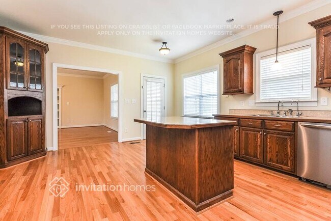 Building Photo - 71 Hastings Dr