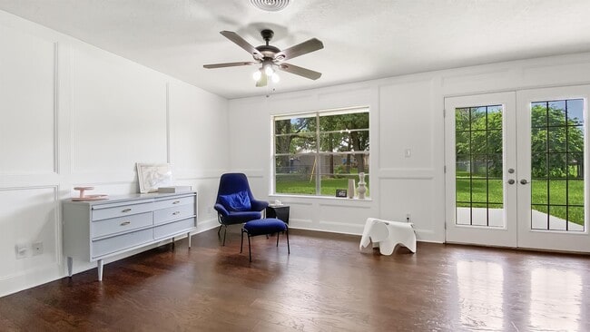 Building Photo - 3519 Midwest Dr