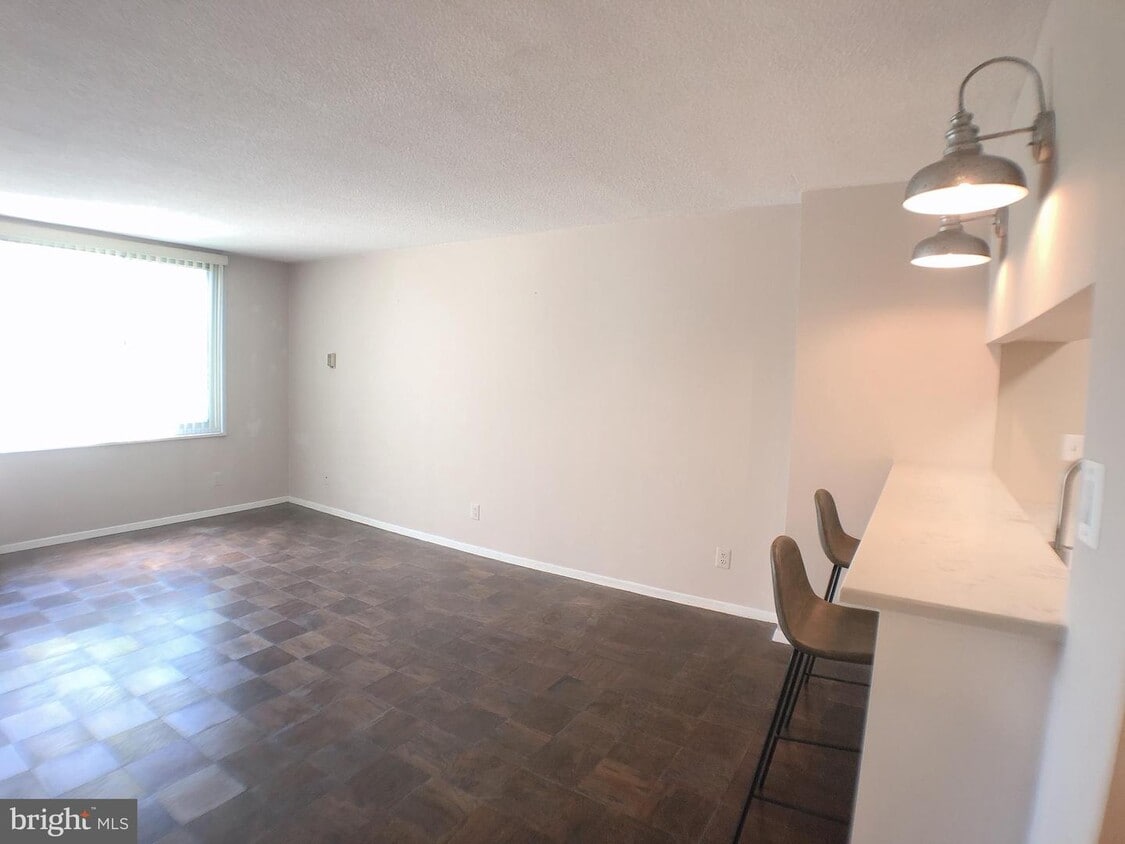 11801 Rockville Pike Unit 207, Rockville, MD 20852 Condo for Rent in