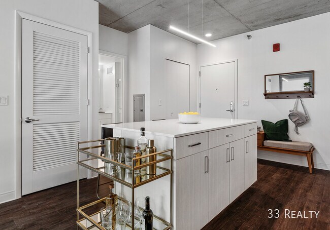 Foto del edificio - 2 Bed/2 Bath - Available ASAP!