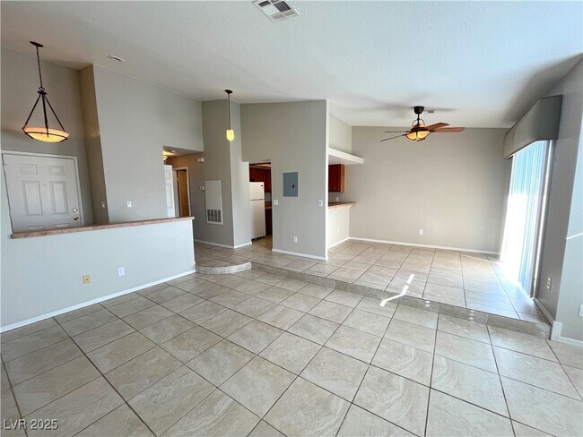 Building Photo - 6250 W Flamingo Rd