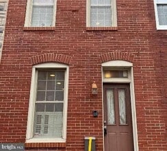 Building Photo - 111 N Rose St