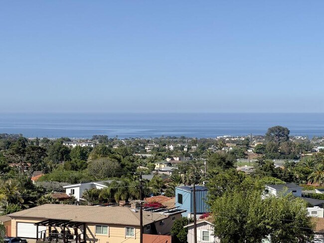 Foto del edificio - 3791 Skyline Rd