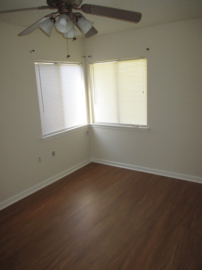 Building Photo - Nice Home In Great Neighborhood