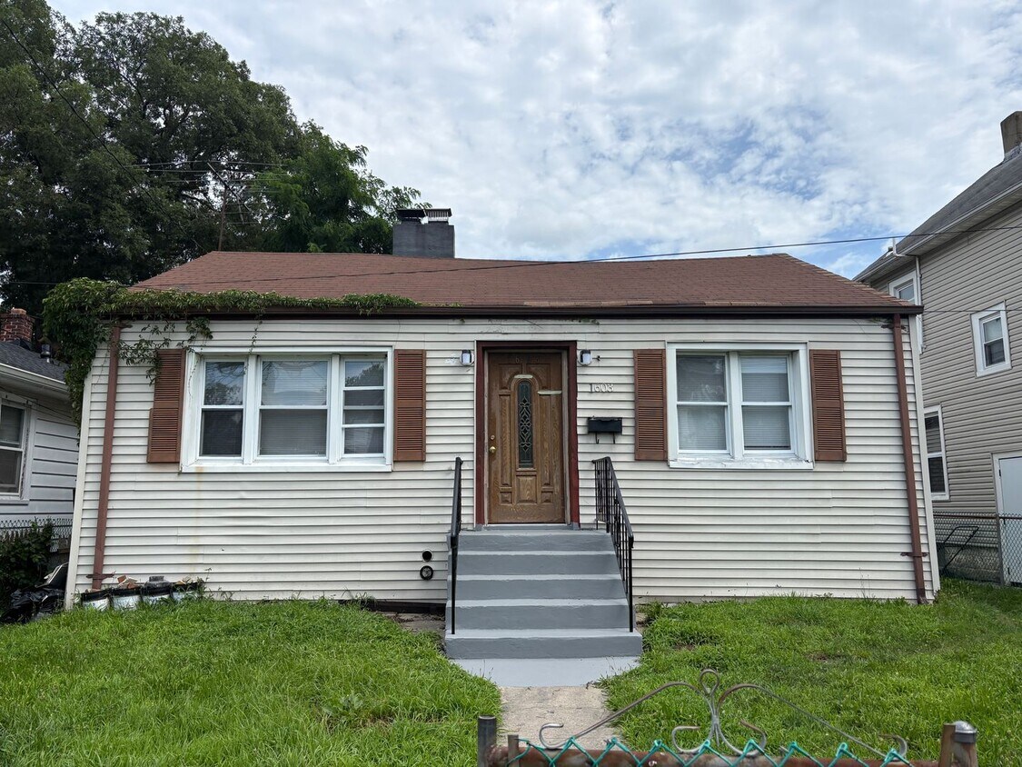 Foto principal - Beautiful 3 Bedroom 1 Bathroom Single Fami...