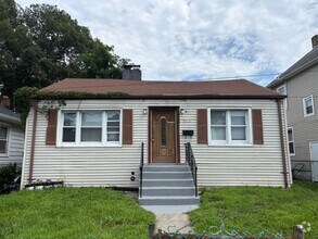 Building Photo - 1603 Sewall Ave