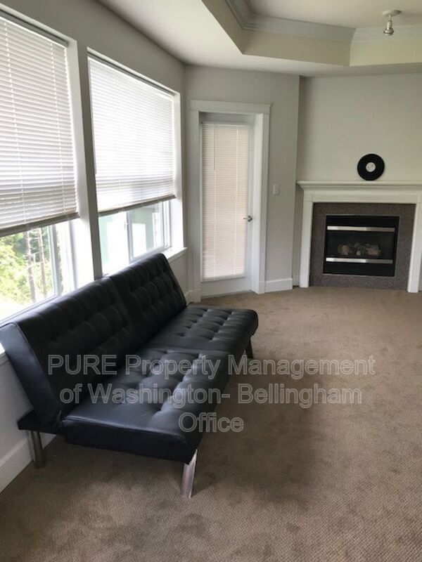 Foto del edificio - 251 W Bakerview Rd