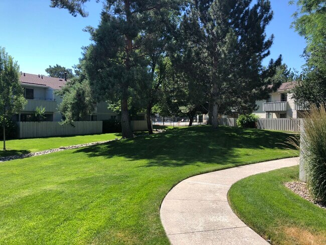 Building Photo - 1539 Delucchi Ln