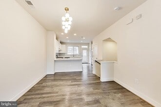Building Photo - 16616 Crabbs Branch Way