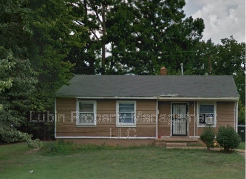 Foto principal - 3549 Brantley Rd